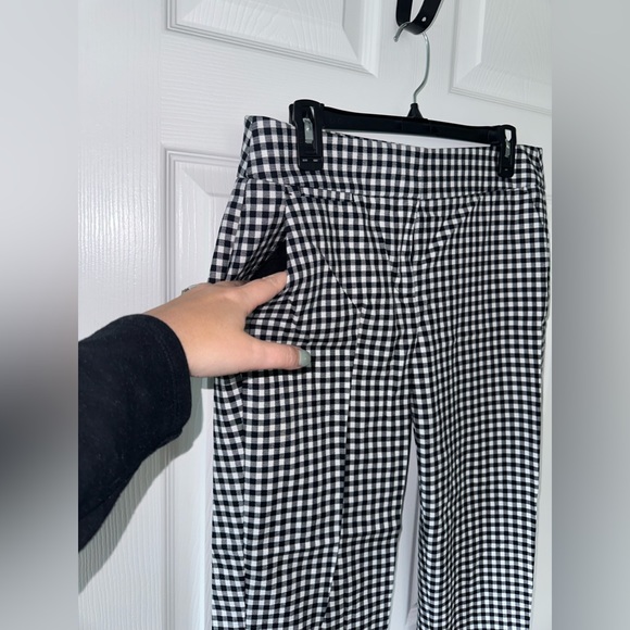 Size 6 Loft Cropped Work Pants Black and White Gingham - Picture 2 of 7